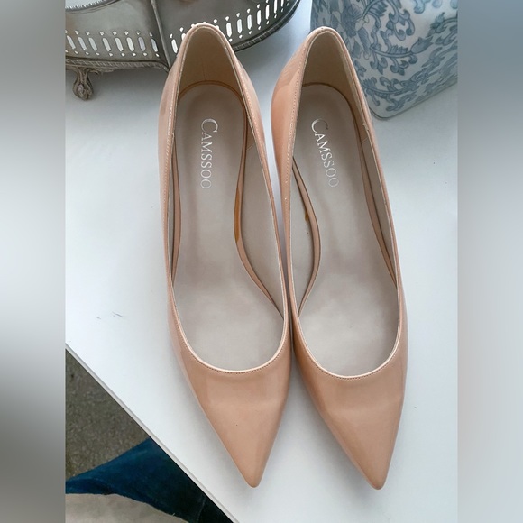 NWOT or Box - Nude 1.5” pointed toe kitten heels Size 39 - Picture 3 of 4
